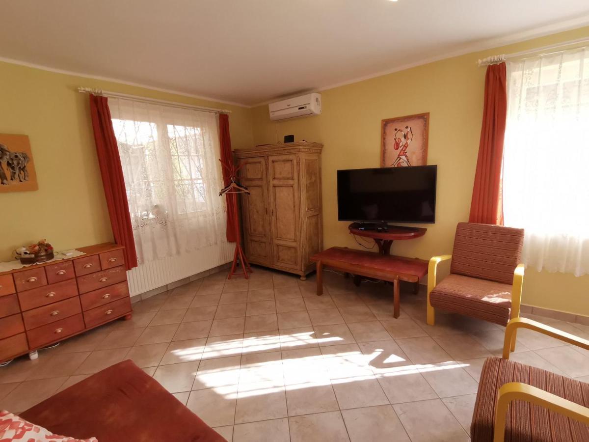 Marika Apartman Hajdúszoboszló Exterior foto